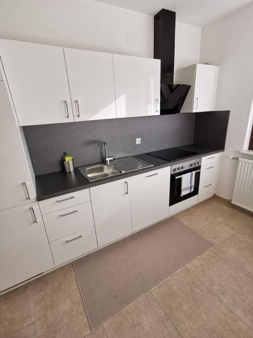Woerthersee: Gemuetliche Wohnung Klagenfurt am Woerthersee Ngoại thất bức ảnh